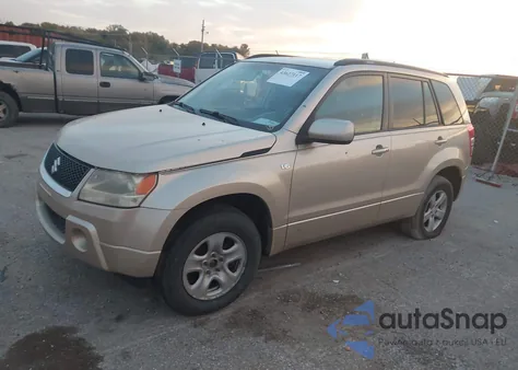 2006 Suzuki Grand Vitara Xsport z USA, uszkodzony, nr VIN JS3TD944964104461